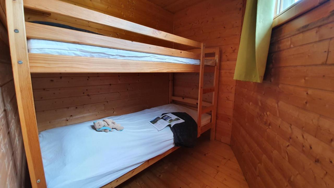 Camping Les Vernieres La Bourboule Sancy Exterior photo